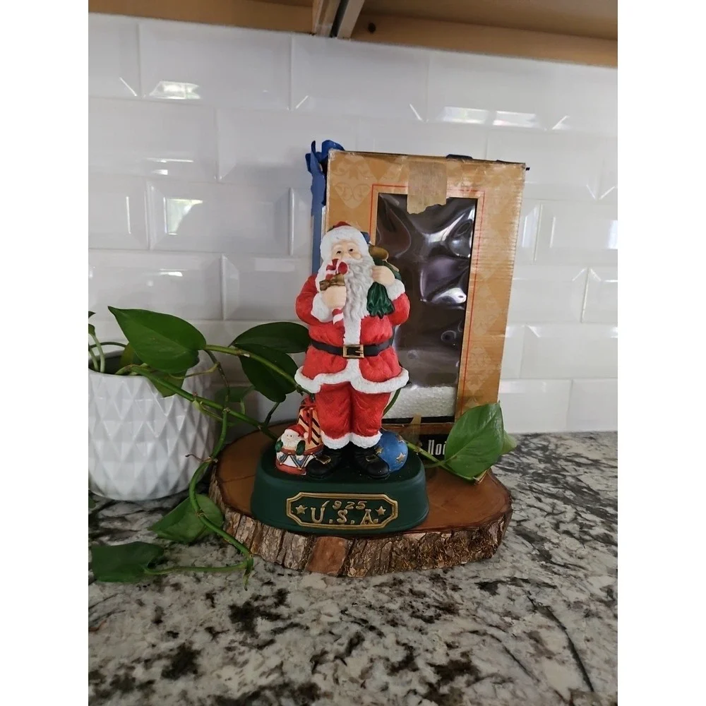 Grandeur Noel Hand-Painted Porcelain‎ Santa Of The World 1925 USA With Box 🇺🇸